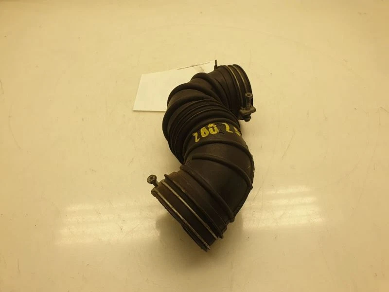 Toyota Corolla 2003 1,8 L 4 cilindros filtro de aire tubo resonador montaje  Foto 2 de 4