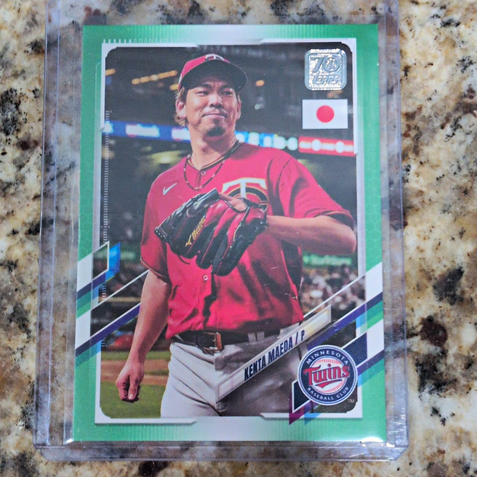 Topps 2021 Japan Edition Kenta Maeda #207 Jade Green /75 Minnesota Twins