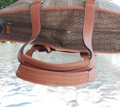 Coach F77012 Vintage XL Signature C Canvas w/Vachetta Leather Trim
