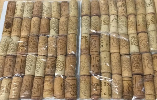 Wine Corks 80 Used All Natural Assorted Wineries No Synthetic Crafts Repurpose - Foto 2 di 2