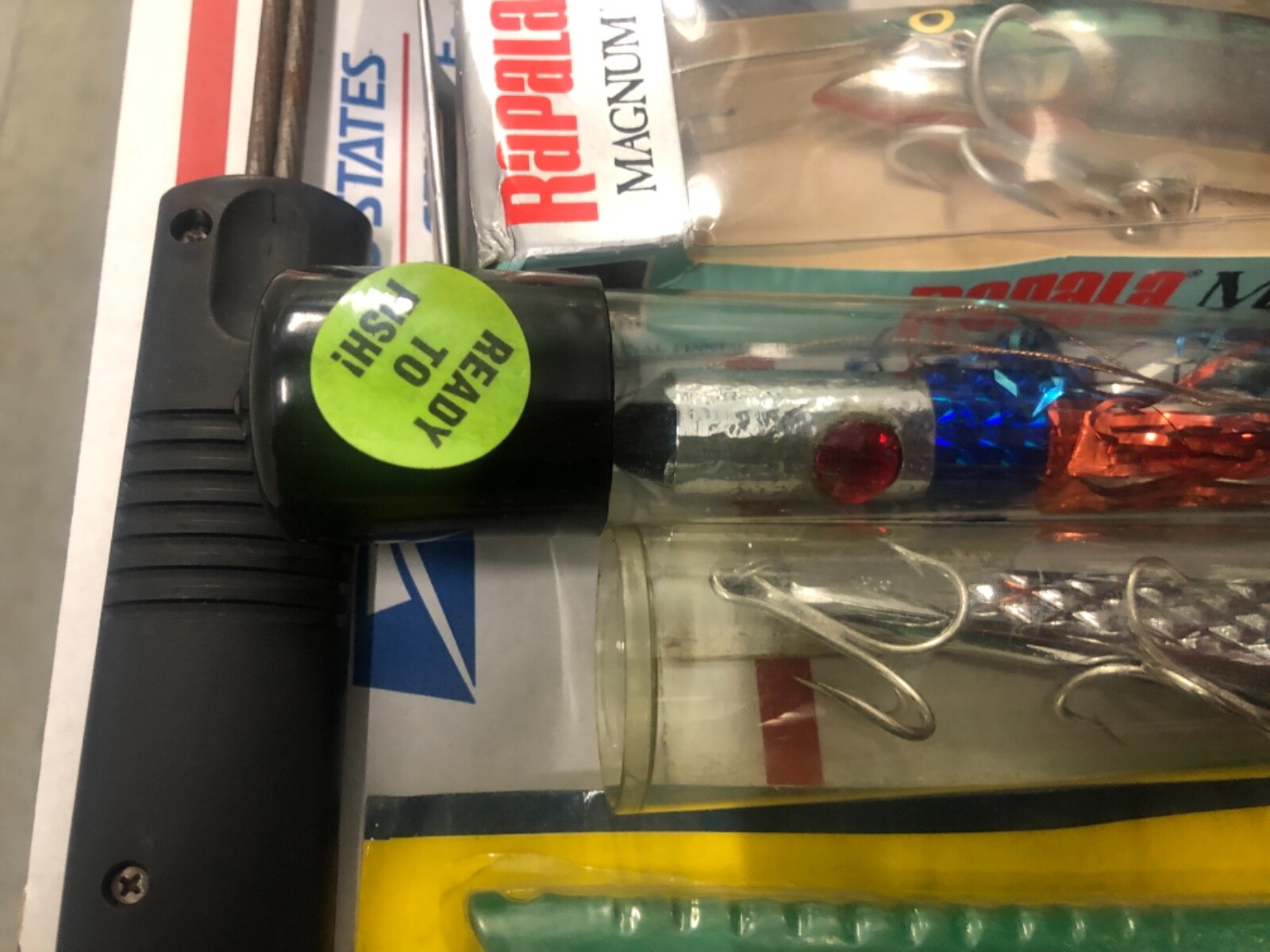 14-TROLLING FEATHERS BELT CARRIERS RAPALA BRAID JIG TOOLS GREAT LOT - Image 10