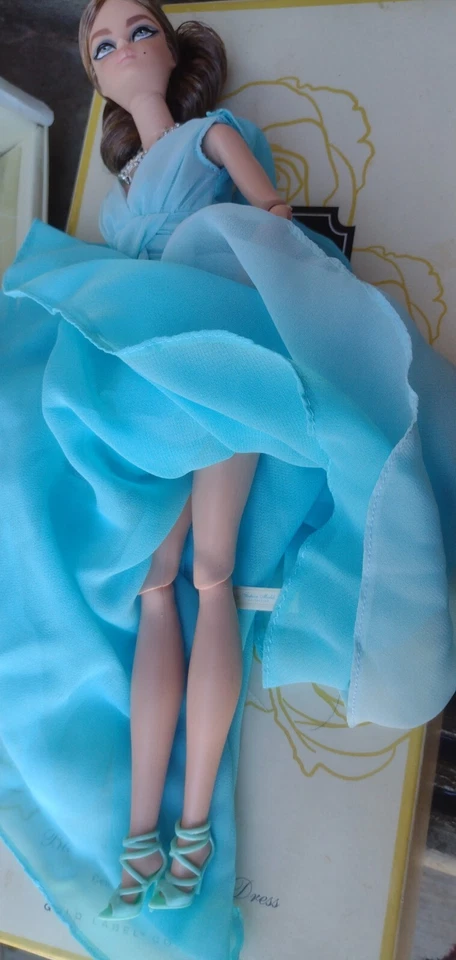 NRFB 2016 BFMC Azul Chifón Vestido de Baile Piedra de Seda Barbie Muñeca Etiqueta Dorada DYX74 Foto 4 de 4