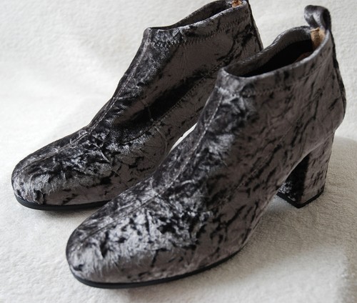 Nuevo UNISA Gris/Plateado Zapatos Botas al Tobillo Bajo Terciopelo  machacado Bloque Talón 3UK 36EU | eBay