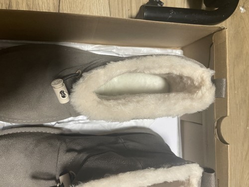 Mini Toggler Ugg Classic Reino Unido 6 EE. UU. 8 JPY 25 EUR39 Plume Smoke - Imagen 6 de 12