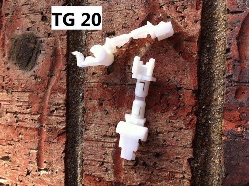 Geo Chevy Tracker & Suzuki Sidekick 96-98 door rod clips (1 Pair ) TG-20 - Picture 6 of 7