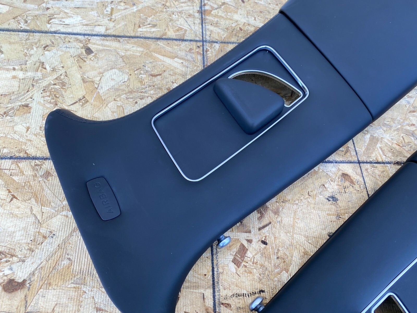B PILLAR LEFT RIGHT COVER BLACK SET BENTLEY CONTINENTAL FLYING SPUR 06-12 OEM