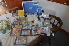 SEGA Dreamcast console with 14 games incl. 2 x Sonic and original packaging.