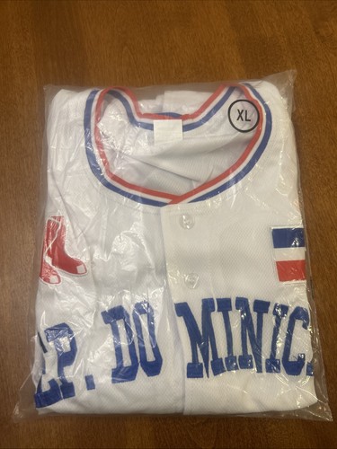 Camiseta de los Medias Rojas de Boston XL 2025 República Dominicana Noche Fenway Park SGA 2025 - Imagen 2 de 3