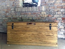 Baule stile COUNTRY legno massello frassino anticato 100x40xh50 cm SU MISURA