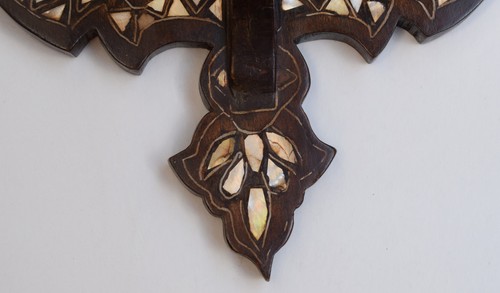 Vintage Handmade Moroccan Wall Hanging Wood Shelf, Mother of pearl Inlaid - Picture 3 of 8