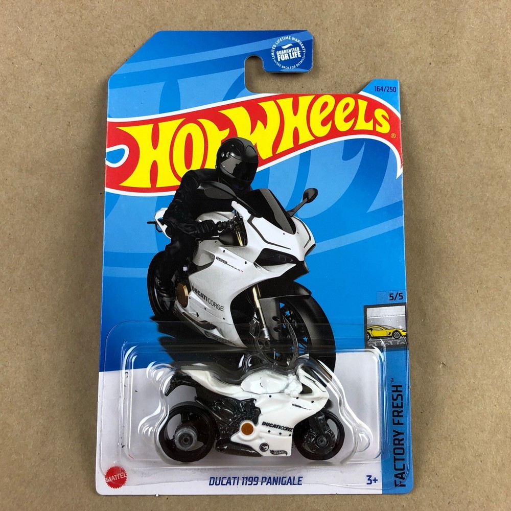 2023 Hot Wheels Ducati 1199 Panigale Treasure Hunt 1:64 Diecast Limited Edition 164/250