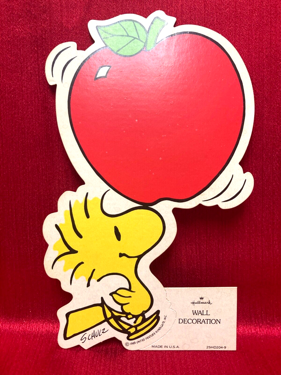 VINTAGE PEANUTS / SNOOPY HALLMARK 5 VINTAGE PEANUTS / SNOOPY HALLMARK 5