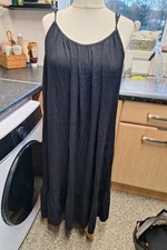 Boohoo Black Loose Fit Maxi Dress with Adjustable Straps | Size 18 (B182)