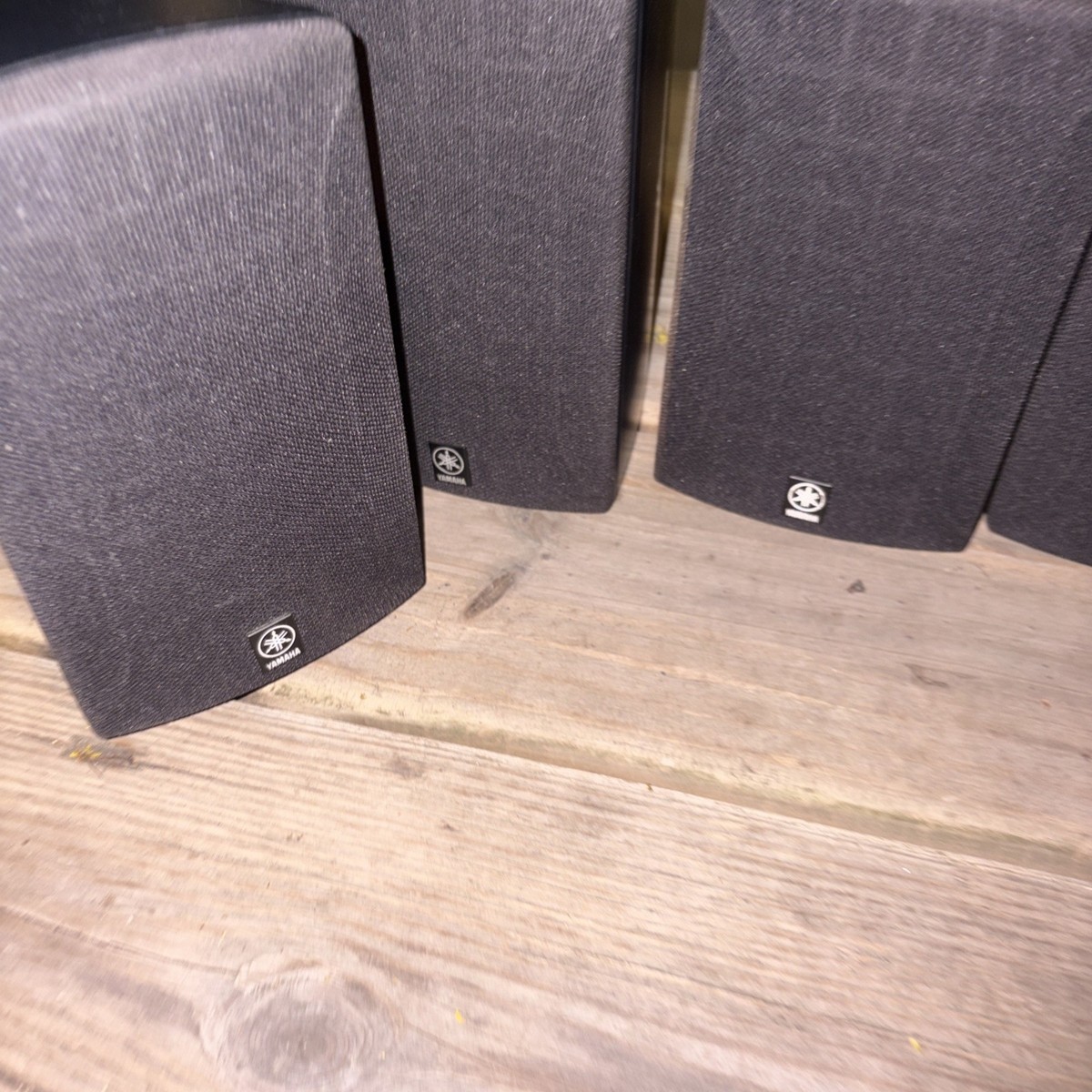 Yamaha NS-AP280A Speaker Set of 5 Bookshelf Speakers Great