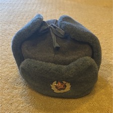 Authentic Soviet Military Surplus Ushanka Winter Hat Gray with Badge Size 56