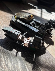 LEGO Set 7780 Batman The  Batboat Hunt for Killer Croc