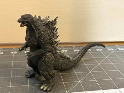 GODZILLA with scar  2003 HG Gashapon Bandai Godzilla Figure Series 10  2003
