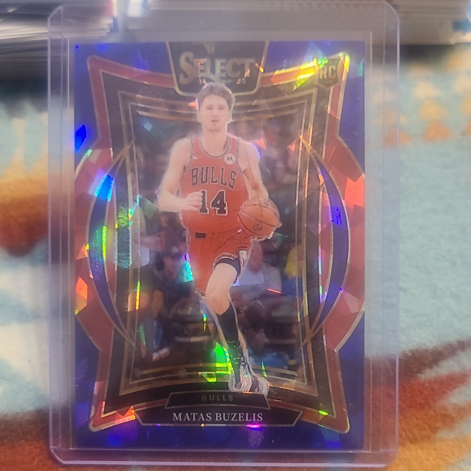 2024-25 Panini Select Matas Buzelis Concourse RC Red Cracked Ice Prizm #70 Bulls
