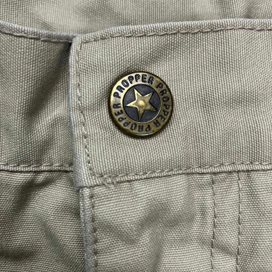 Pantalones cargo tácticos caqui PROPER MEN talla 40x32 mezcla de algodón poliéster Foto 2 de 4