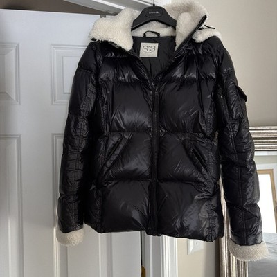 S13 New York Black Glossy Down Puffer Jacket White Sherpa Faux Fur Trim L