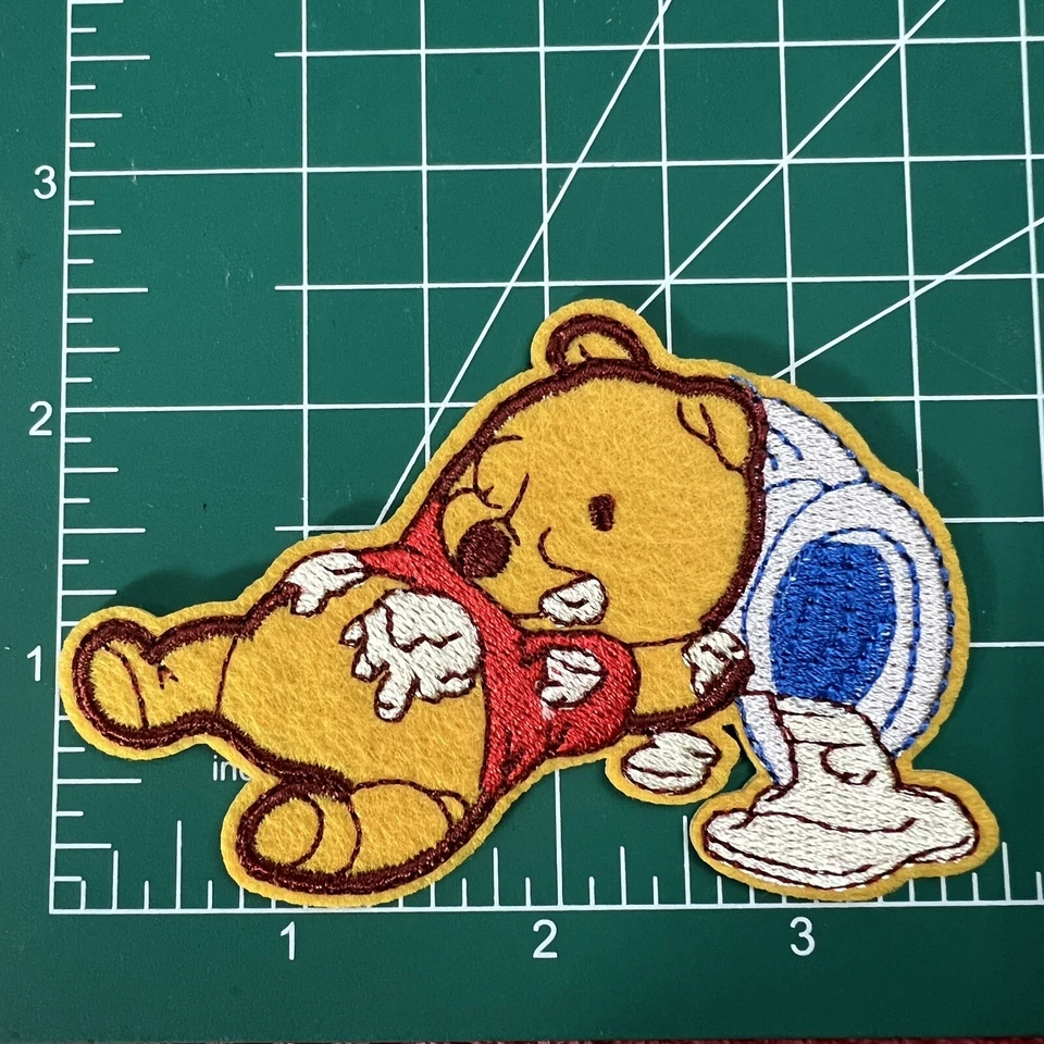 🔥 Disney Winnie The Pooh Honey Pot Patch Embroidered & Cloth Sew Iron On 3.5" - Image 4 of 4