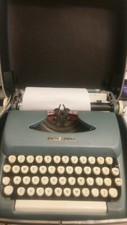 Vintage Manual Typewriter Smith Corona Clipper Made Canada Blue                  thumbnail