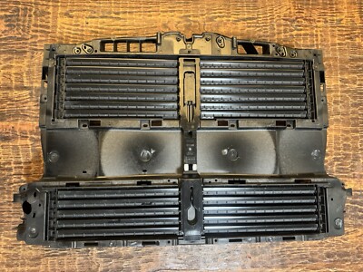  OEM  2020-2024 LINCOLN CORSAIR RADIATOR SUPPORT AIR DUCT GRILLE SHUTTER Grill