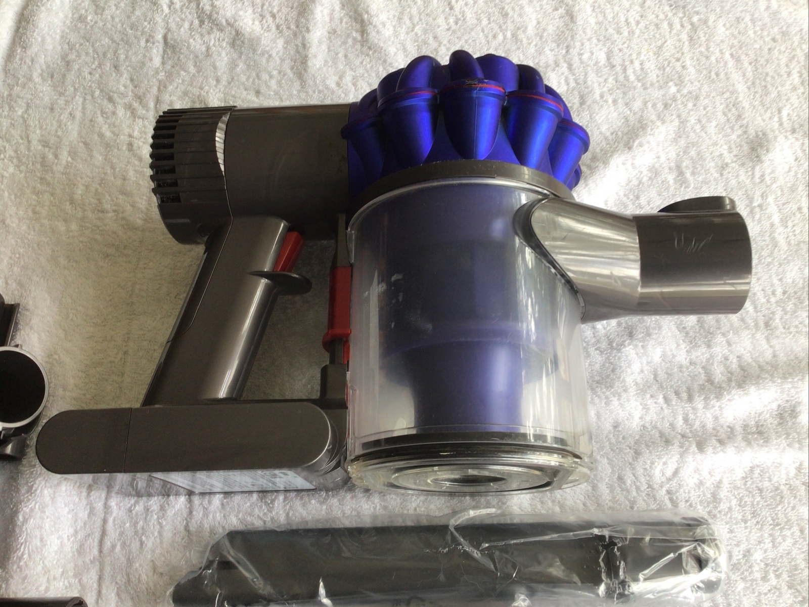 Dyson V6 Animal Cordless Vacuum Cleaner Version 2 Fully Refurbished