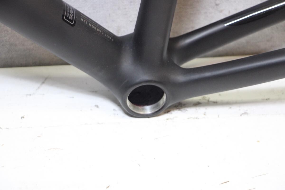 SPECIALIZED S-WORKS Aethos Chameleon Eyris Color Run Carbon SPECIALIZED S-WORKS Aethos Chameleon Eyris Color Run Carbon