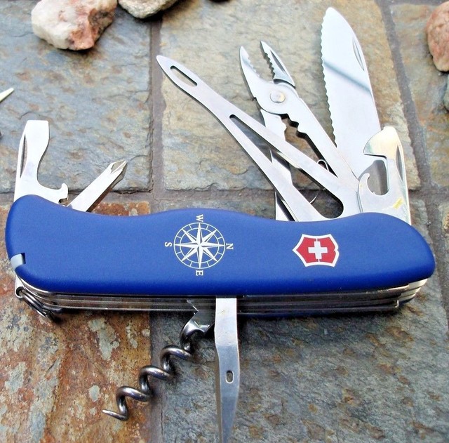 victorinox climber blue