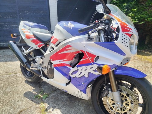 CBR900RRN 1992 MINT CONDITION HONDA FIREBLADE - Picture 2 of 21