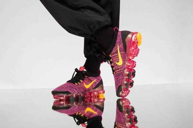 Nike Air VaporMax Flyknit 3 Black Pink 