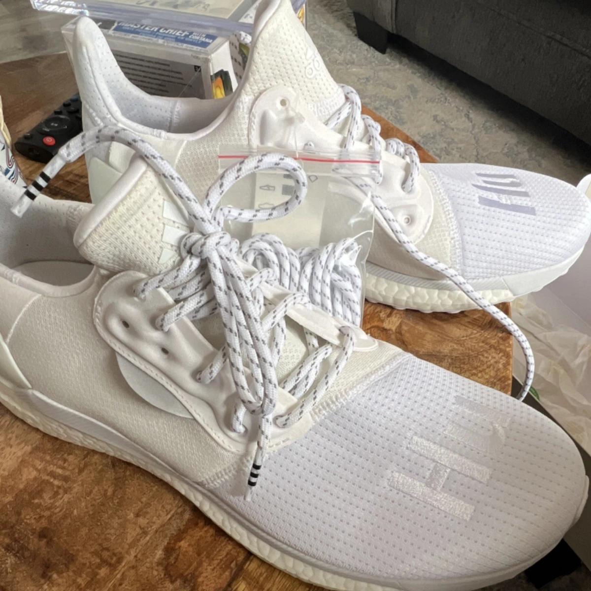 adidas gazelle silver green womens Adidas Pharrell Williams White Tennis HU Low Top Sneakers US12  THE-ECHELON