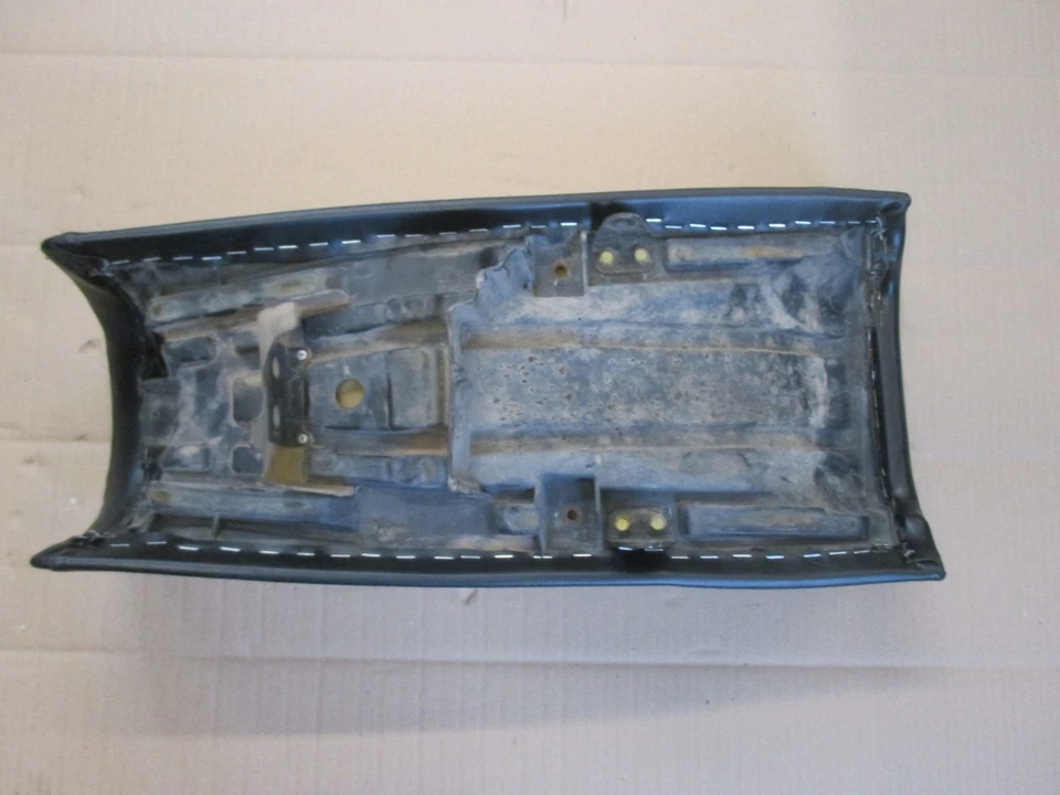 Selle refaite à neuf pour Yamaha 125 XT - 12V - 3YU - Photo 3/3