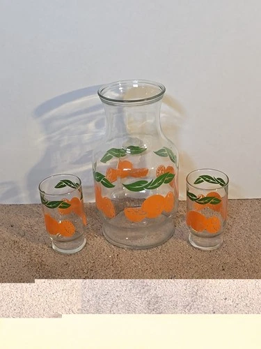 Vintage Anchor Hocking Orange Juice Carafe Pitcher Jug & 2 Glasses
