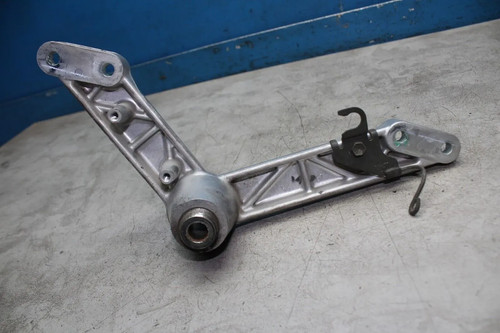 Motorhouder linker Suzuki DL 650 WVB1 V-elektriciteit Bj.05 - Afbeelding 3 van 5