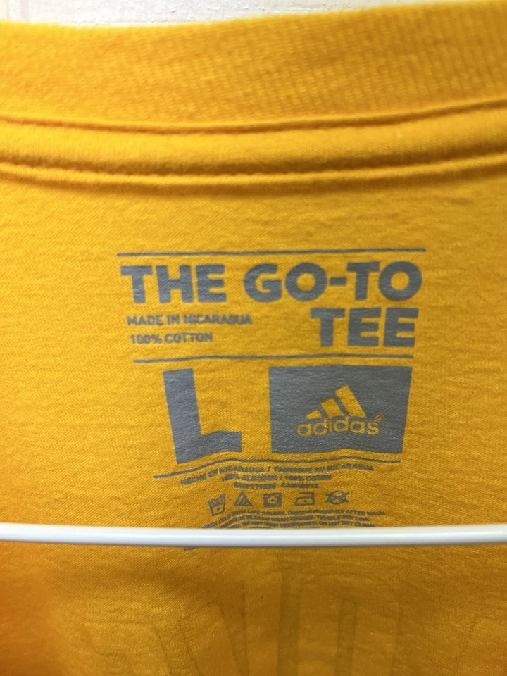 Camiseta deportiva Adidas NBA Cleveland Cavs #0 Kevin Love dorada/roja grande para hombre Foto 3 de 4