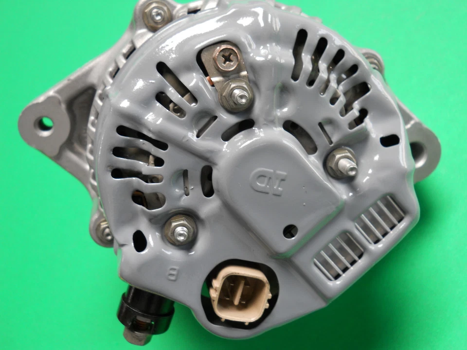 Alternador Honda Civic del Sol 1996 a 1997 4 cilindros motor 1,6 litros 75 amperios Foto 2 de 4