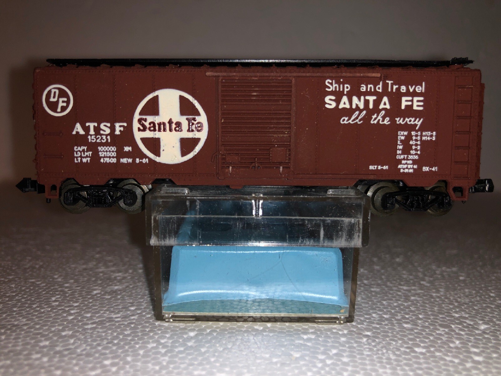 N Scale Atlas Santa Fe "Ship and Travel" Boxcar 15231 N259 eBay