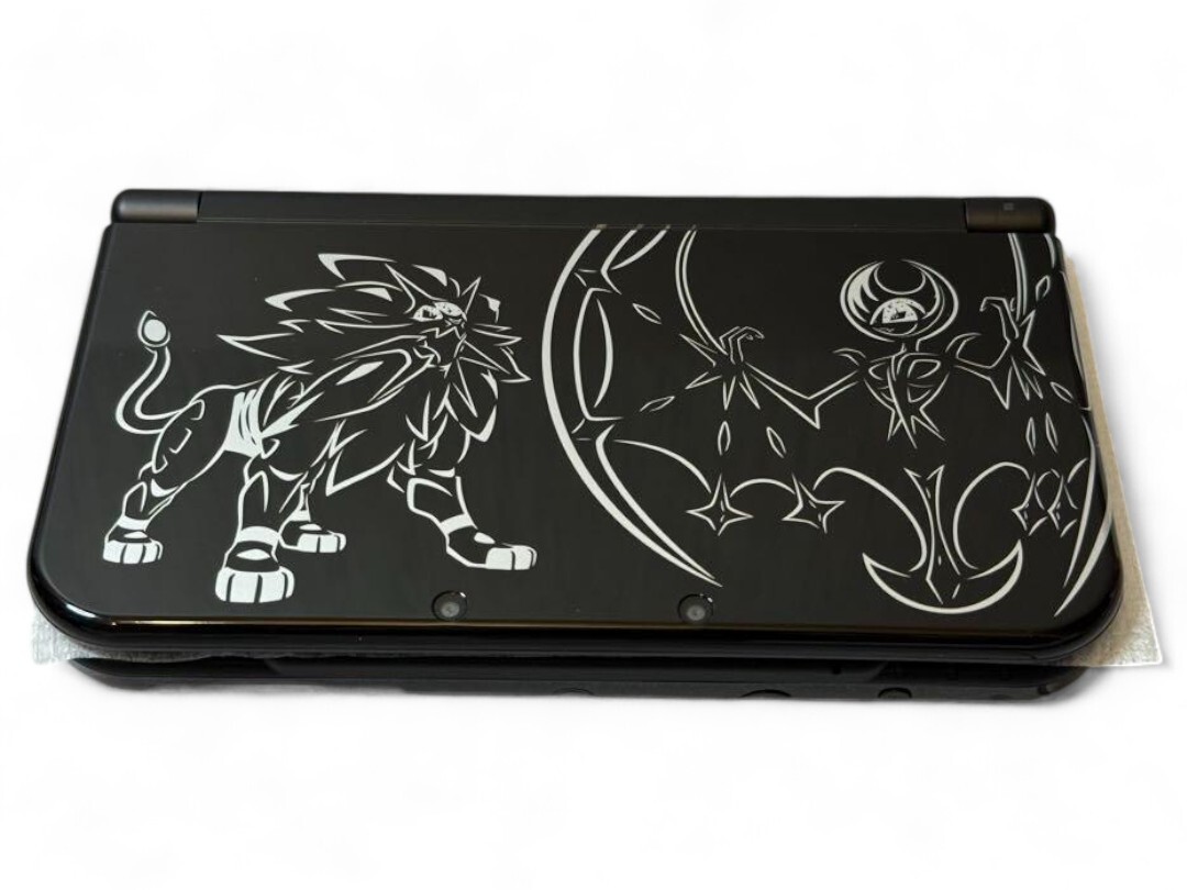 NINTENDO New 3DS XL Pokémon Solgaleo Lunala Black Console