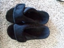 vionic slippers size 7