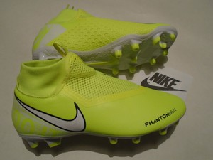 Nike Phantom Vision Elite DF FG ACC Soccer Cleat Crimson .