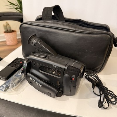 SONY CCD-TR400 Hi8 / Video8 Stereo HiFi Camcorder As is. Two Batteries + Charger