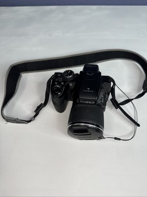 Fujifilm FinePix S8200 16.0MP Digital Camera 40x Zoom Lens Black