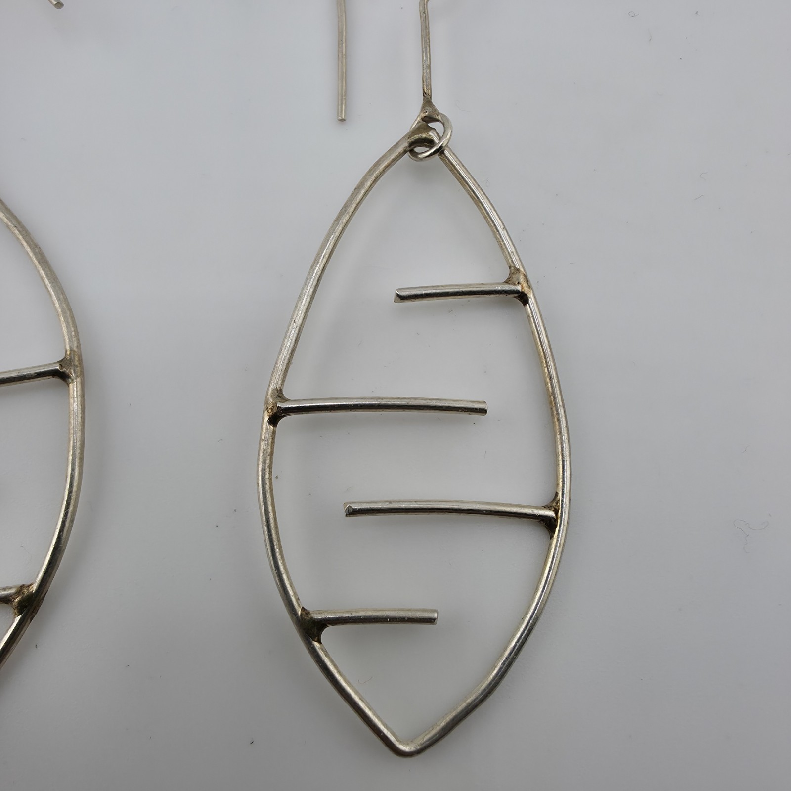 Sterling Silver Abstract Leaf Dangle Earrings Mod… - image 3