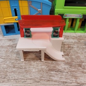 2020's Micro Machines Transforming Play Sets Lot with Vehicles 