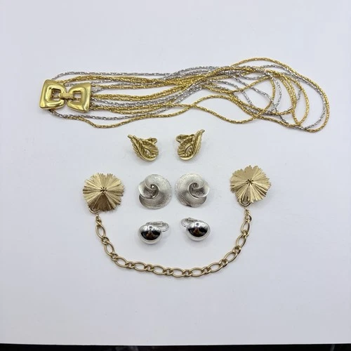 VINTAGE SIGNED TRIFARI COSTUME JEWELRY GROUP LOT