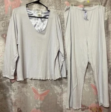 Women’s Size X-Large EARTH ANGELS 2 Piece Pajama Set-Long Sleeve Pullover