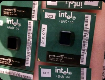 INTEL Pentium III P3 800MHz SL4CE 800/256/100/1,7V Sokel PPGA370 S370 CPU [used]
