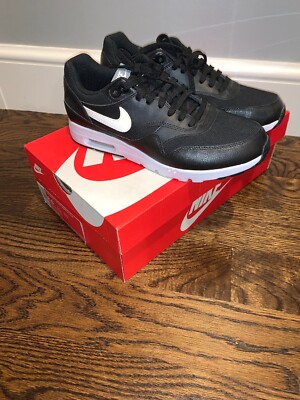 Nike Women's Air Max Ultra Essential Black/White Size Shoes